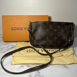 Louis Vuitton Monogram Pochette